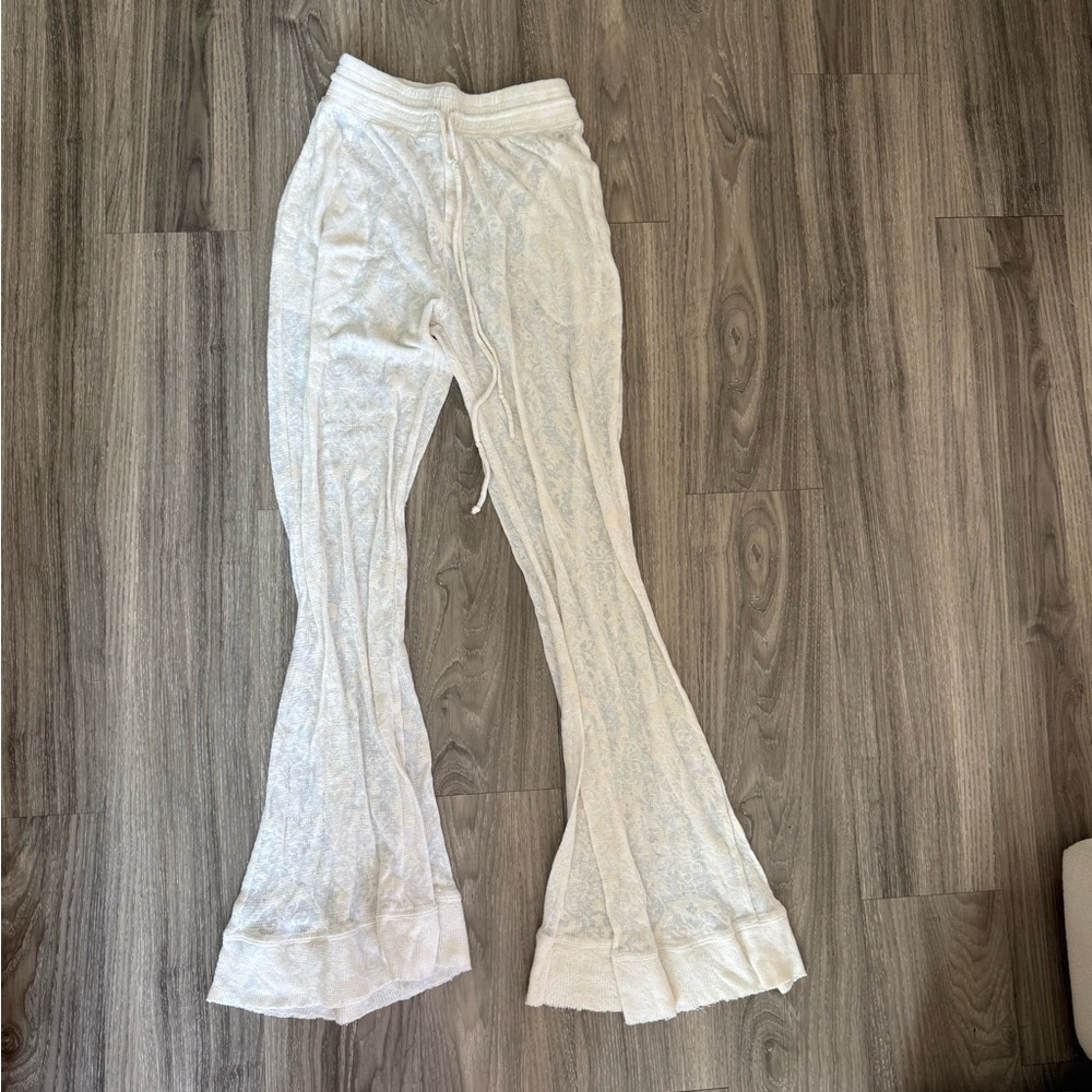 Intimately by Free People
Ivory Lace Sheer Flare Pants XS - Picture 2 of 4